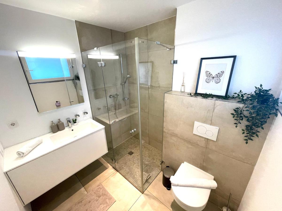 Homy City Lodge In Feldkirch, Grenznaehe Und Doch Zentral エクステリア 写真